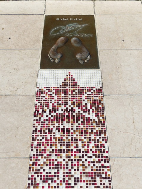 位赛中展现