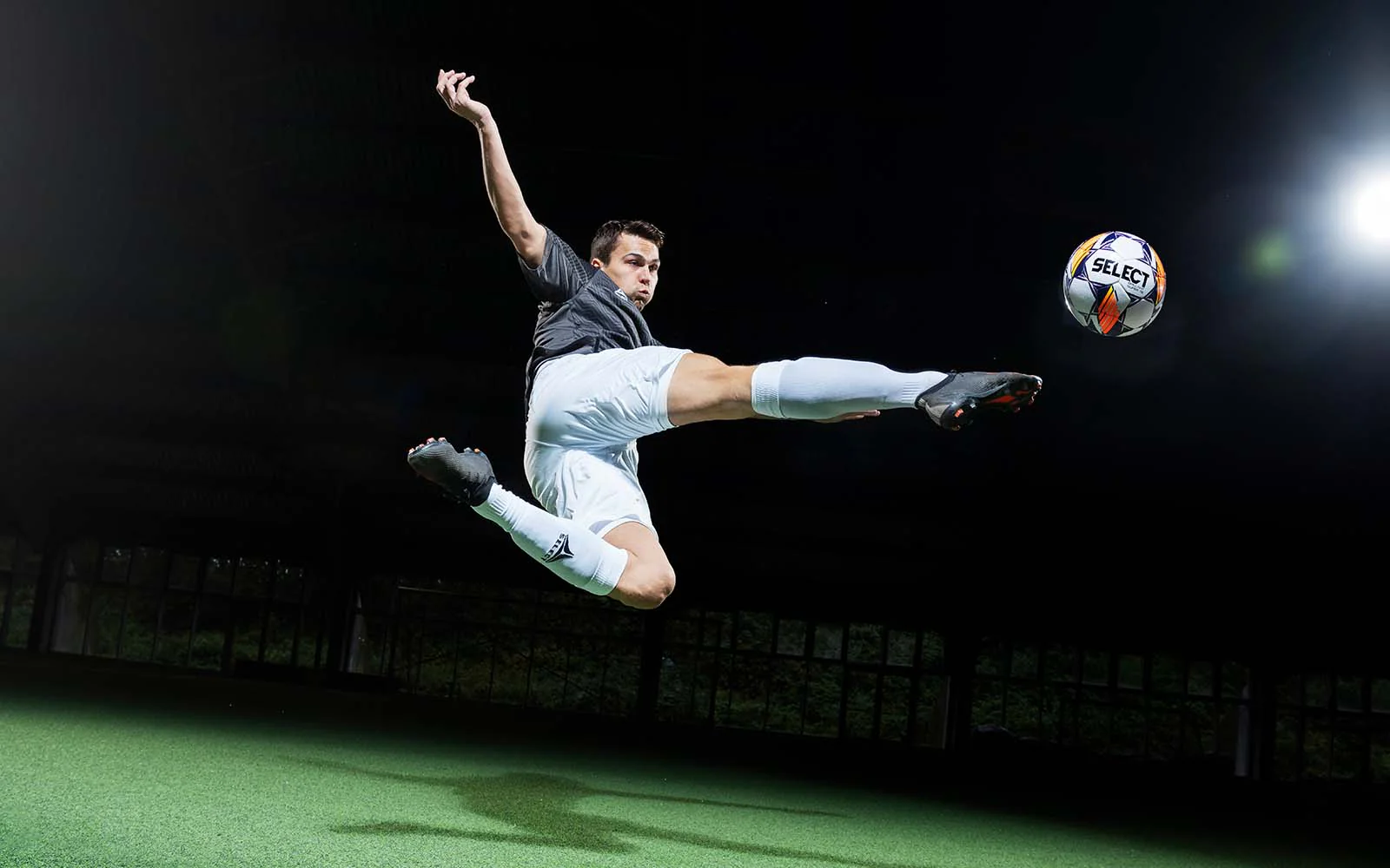 黑馬崛起 黑馬崛起